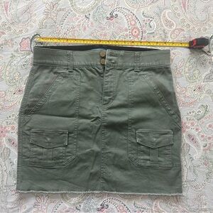 Democracy Size 8 Green Utility Mini Skirt